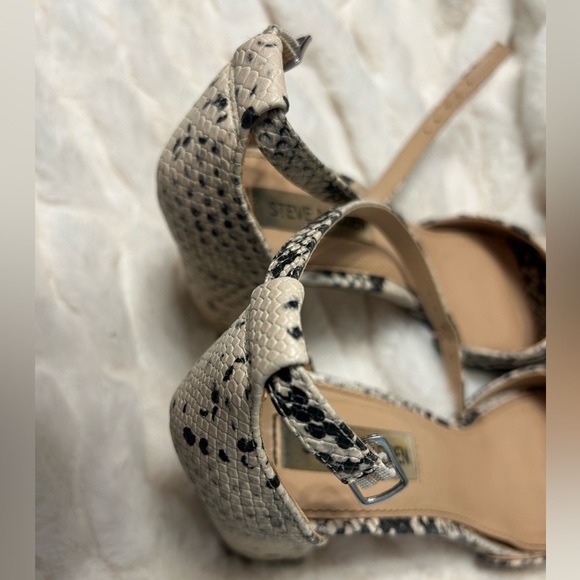Steve Madden Black and White Snakeskin Ankle Strap Block Heel - Picture 7 of 15